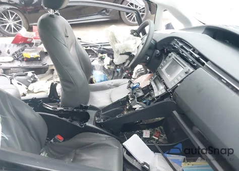 2014 Toyota Prius Two from USA, damaged, VIN JTDKN3DU8E1748764